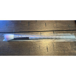 SLMissGlam Flat Brush TT04